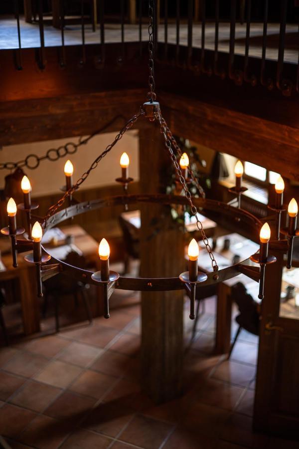 Peanut Medieval Lodge Saint-Ursanne Dış mekan fotoğraf