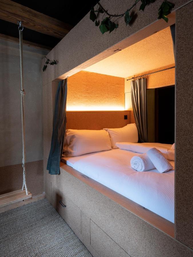 Peanut Medieval Lodge Saint-Ursanne Dış mekan fotoğraf