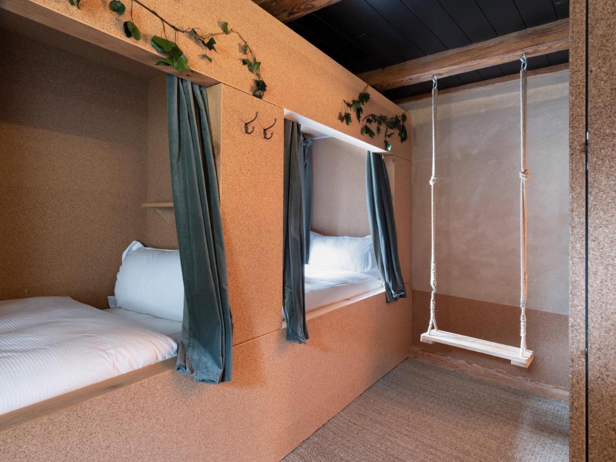 Peanut Medieval Lodge Saint-Ursanne Dış mekan fotoğraf